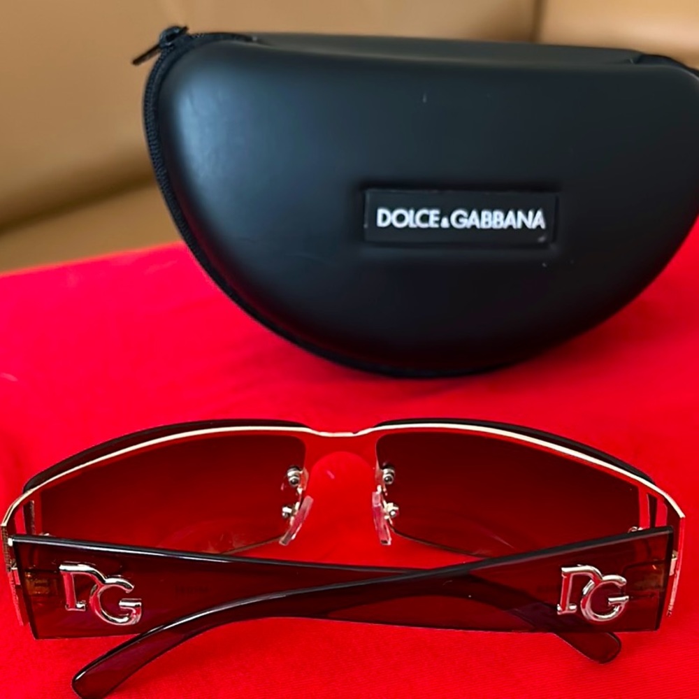 Dolce & Gabbana Brown Gradient Rimless Sunglasses - Picture 4 of 14
